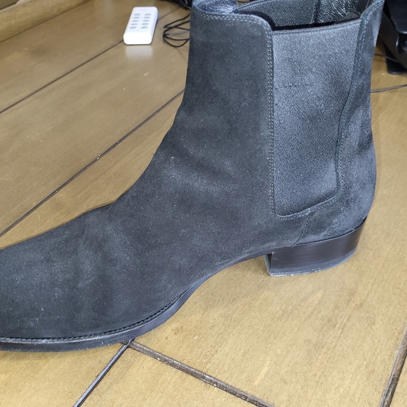 Black Saint Laurent Wyatt 30 Chelsea Boots - Picture 6 of 6